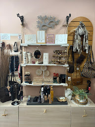 Photo n°5 de Jardin d'Eden à Chaumont (Magasin de maroquinerie)