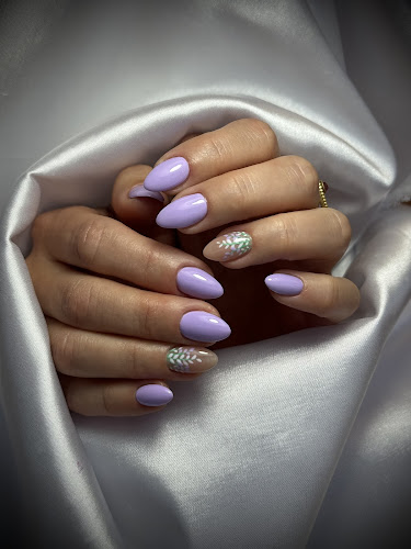 K Nails interior view