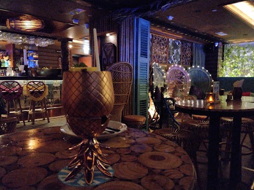 Wahtiki Island Lounge, Author: Sharon Cheung