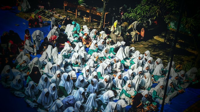 Pondok Pesantren Assa'adah, Author: Imem HJR