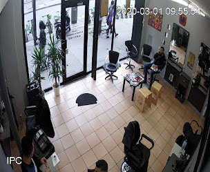 Photo n°21 de You Coiffure Femme Homme à Paris (Salon de coiffure)