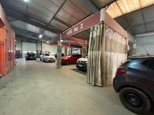 Photo n°2 de CARROSSERIE DE LA DENISIERE à Sablé-sur-Sarthe (Atelier de carrosserie automobile)