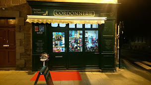 Photo n°11 de CORDONNERIE CANCALAISE, l'atelier du père Louis à Cancale (Magasin de chaussures)