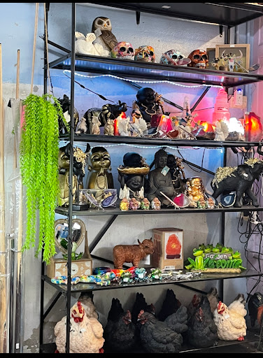 Sarina Pets & Produce - Thumbnail