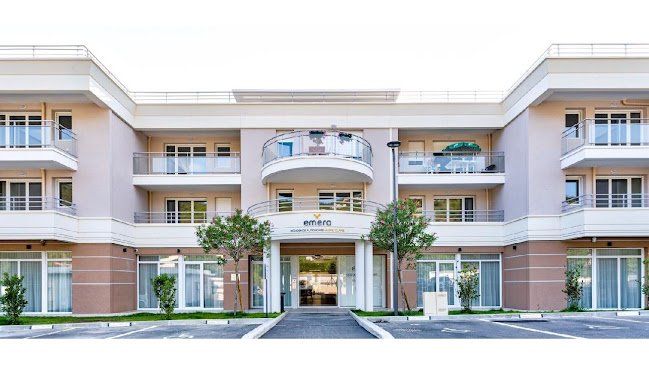 Opinii despre EMERA - Résidence Autonomie Marie Claire în Fréjus - Maison de retraite