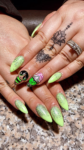 Kim Nails 1 - Thumbnail