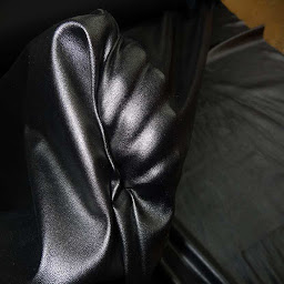 Photo n°25 de La Caverne Au Mille Tissus à Marseille (Magasin de tissus)