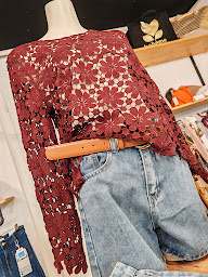 Photo n°4 de Lily Boutique 2.0 à Bohain-en-Vermandois (Magasin de vêtements pour femmes)