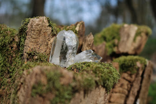 Photo n°4 de Francoise Rollet Alloin Géobiologue à Porte des Pierres Dorées (Praticien de médecine alternative)