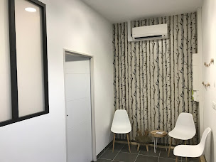 Photo n°5 de Valentin Carillo à Pusignan (Ostéopathe)