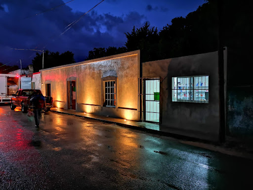 Clínica Consultorio y farmacia