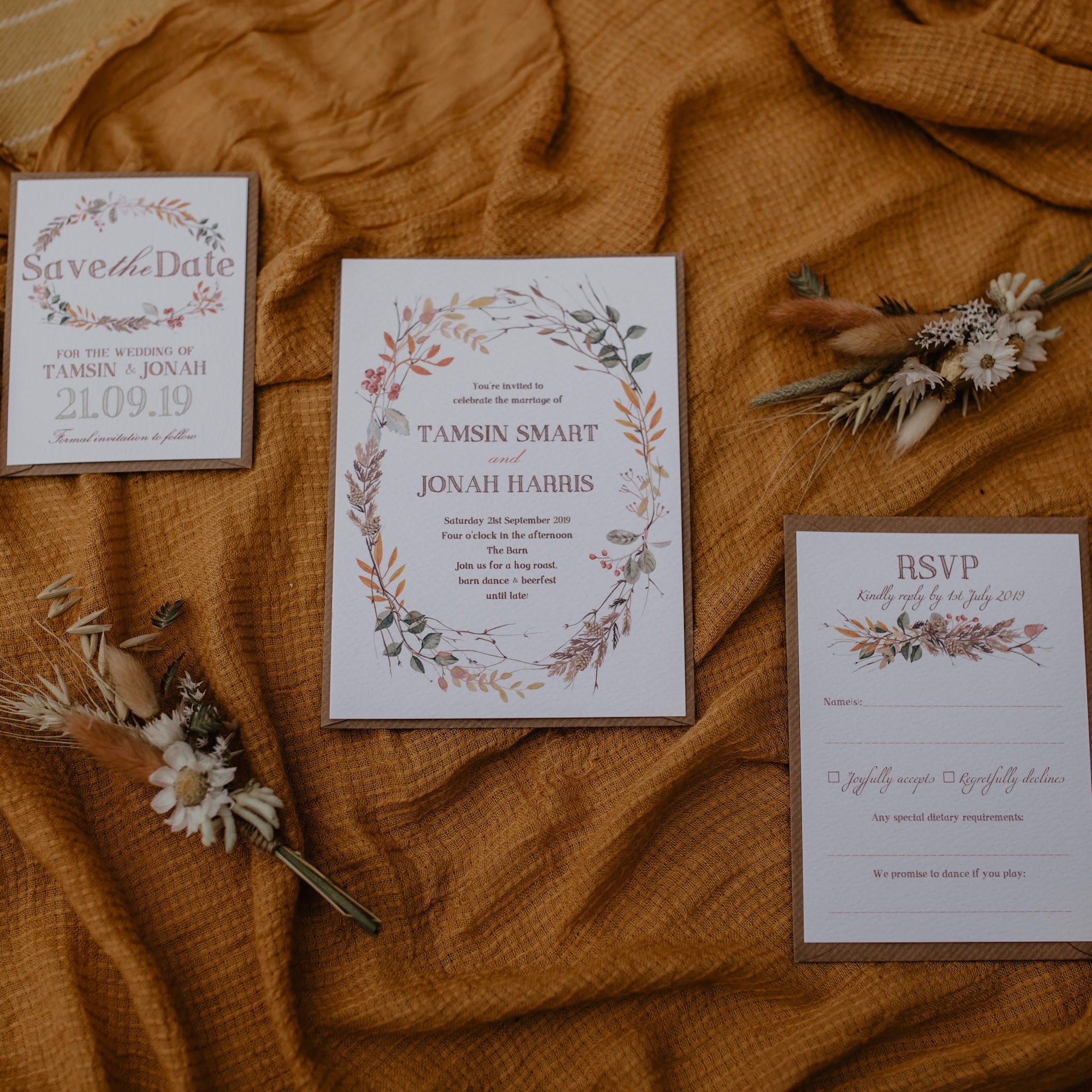 Made By Rae Designs - Bespoke Wedding Stationery - Invitations - photo 1