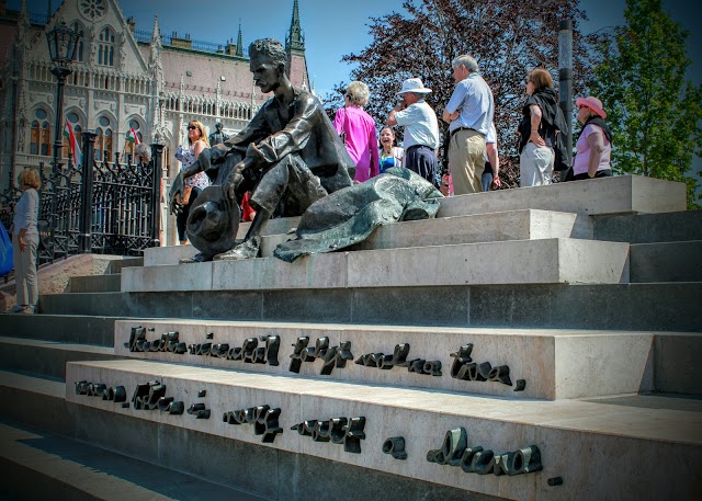 Attila József Statue