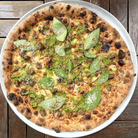 Gracey's Pizza by null