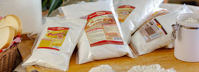 Opinii despre Diétázók boltja - Gluténmentes kenyér pékáru Cukormentes Diabetikus fagyasztott sütemény în Debrecen - Bevásárlóközpont