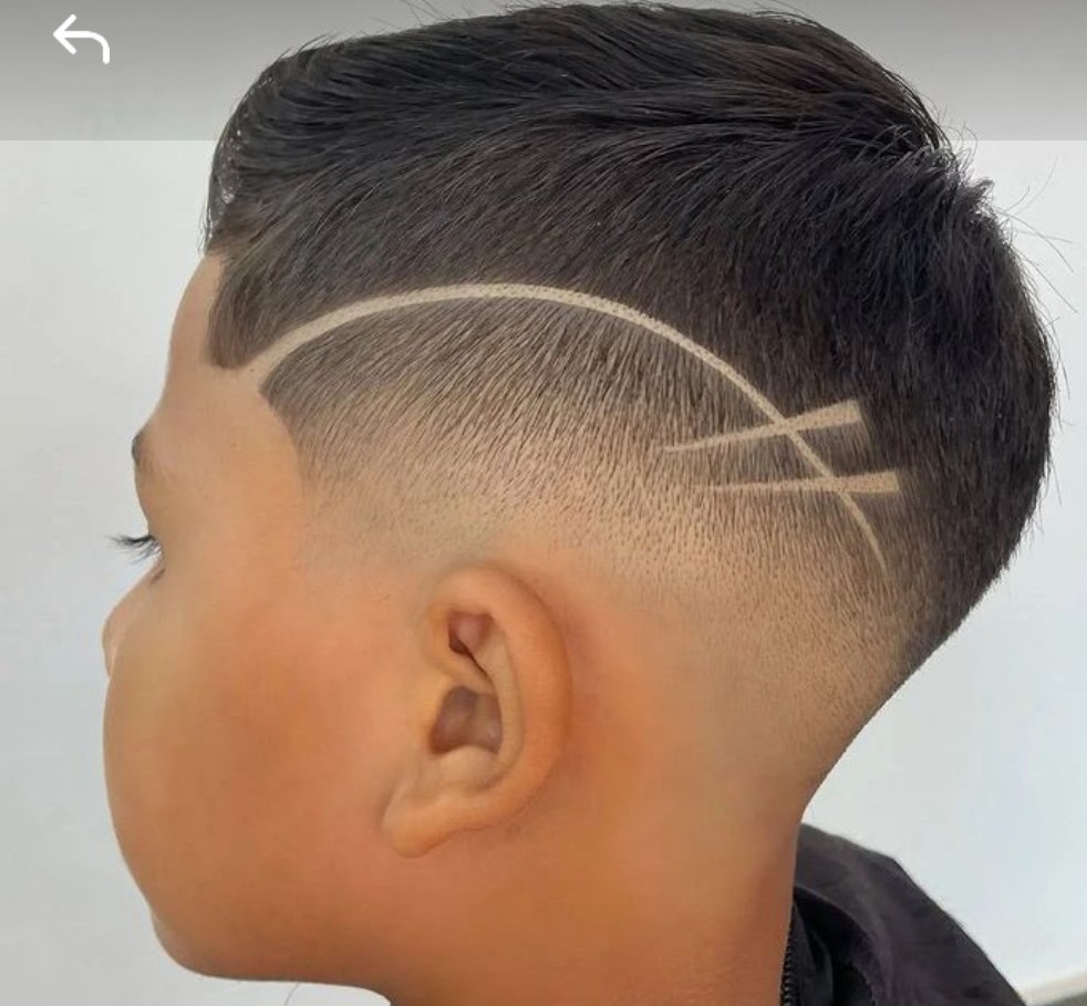 Corte y barba en 2 Amigos