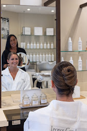 Photo n°10 de Coiffeur et institut du cheveu Leonor Greyl – Hôtel du Palais à Biarritz (Salon de coiffure)