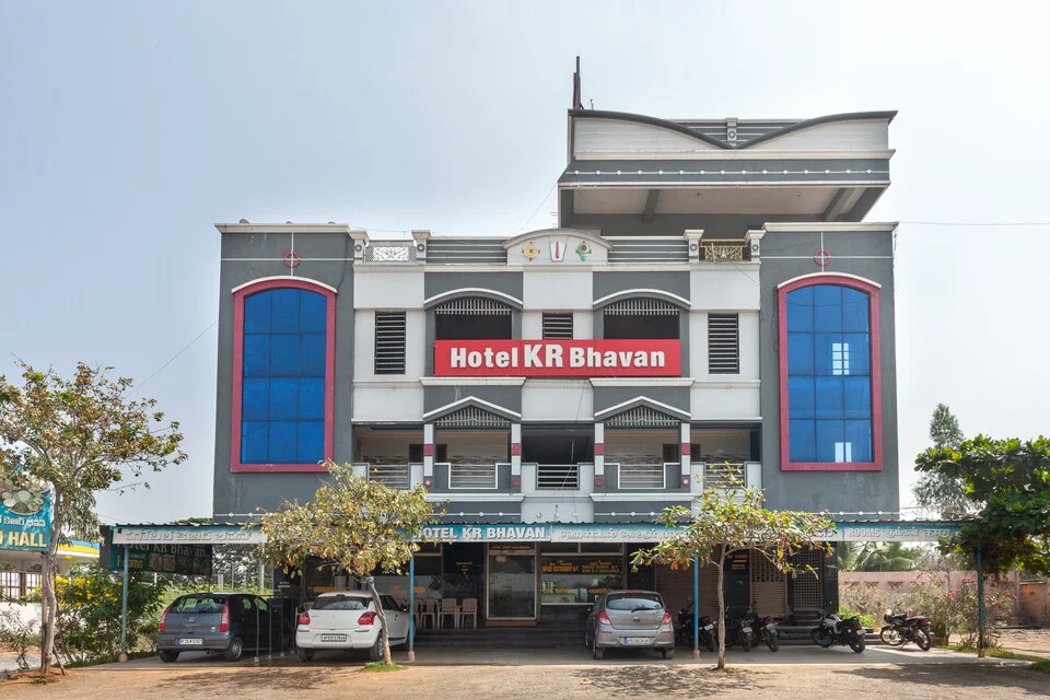 OYO 27967 Hotel Kr Bhavan