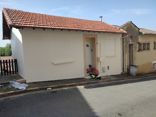 Photo de Artisan bâtiment ct, couverture, charpente, placo, peinture à Mouleydier (24520)