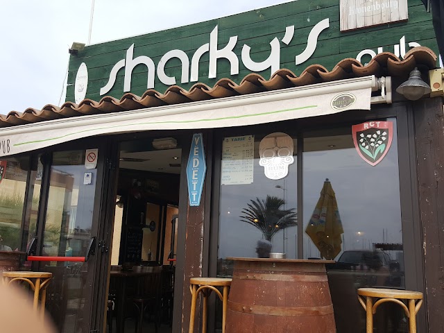 Le sharky's