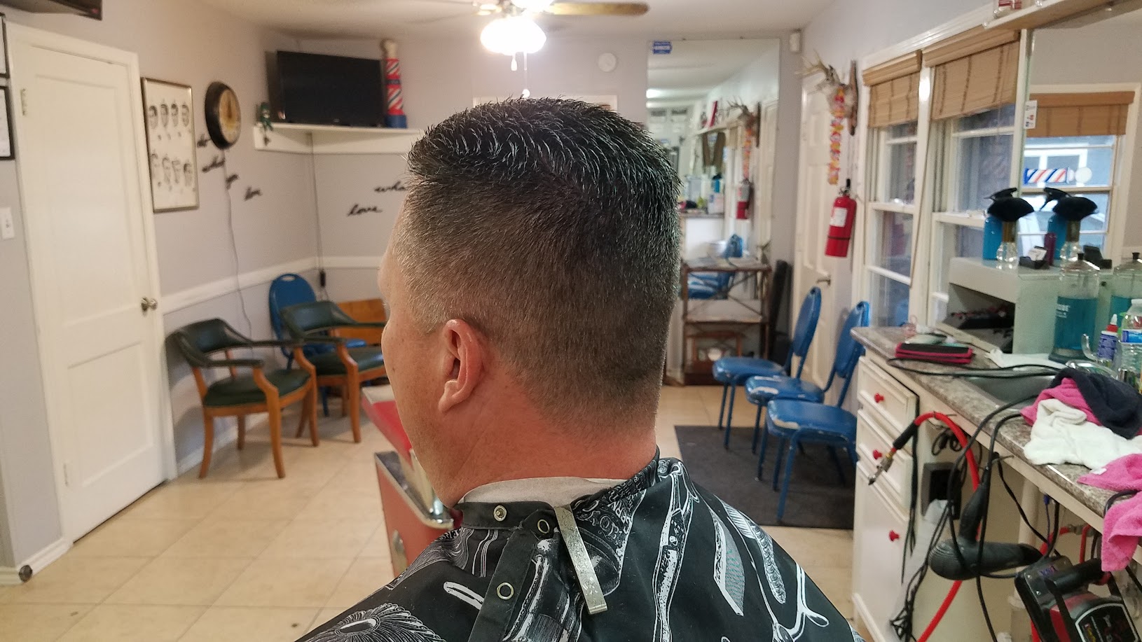 5TH Street Barber Shop
