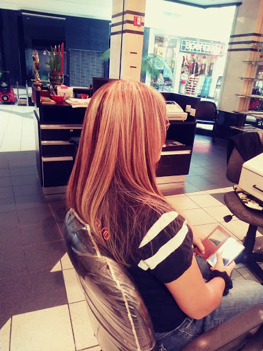 Scissors Palace Hair salon - Thumbnail