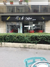 Photo n°25 de H&A Coiffure Boulogne Billancourt à Boulogne-Billancourt (Magasin de produits de beauté)