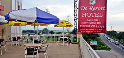 Photos of DeResort Hotel