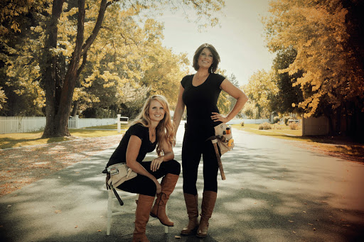 Chalky Chicks - Visual