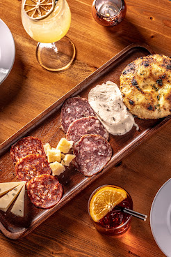 Julia Wynwood by null