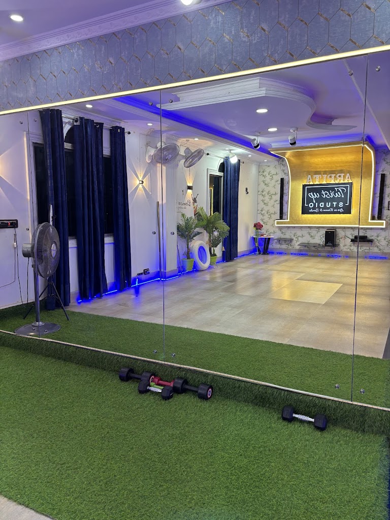 Twist Up Studio Dance Fitness