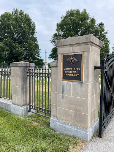 Mound City National Cemetery - Thumbnail