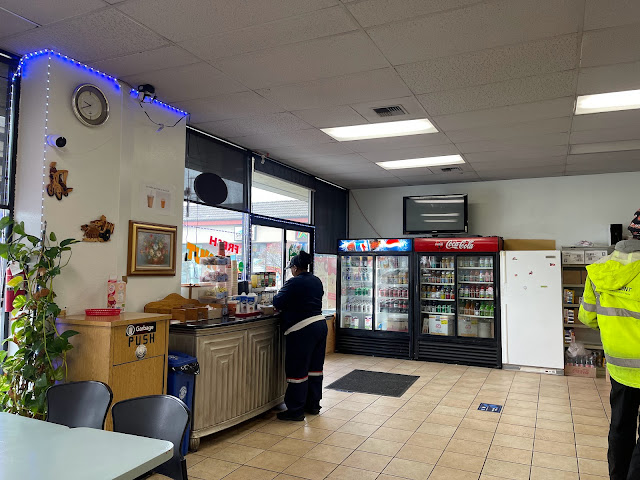 Dona Queen Donuts & Deli by null