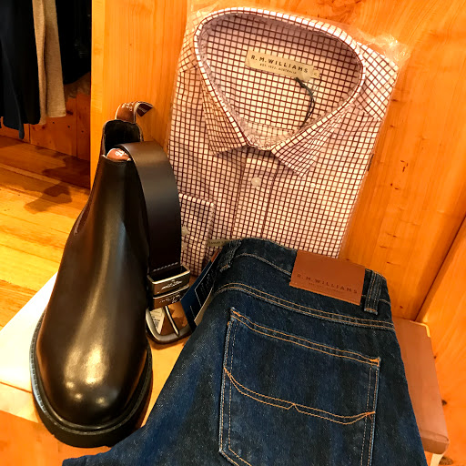 R.M.Williams store - Visual