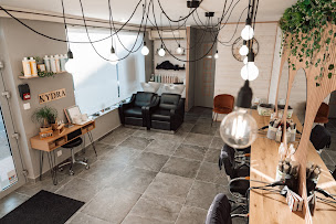 Photo n°20 de Salon de coiffure ,Hair SPA,un hair Pétillant,coloration naturelle /végétale kydra botanique à Cramant (Salon de coiffure)