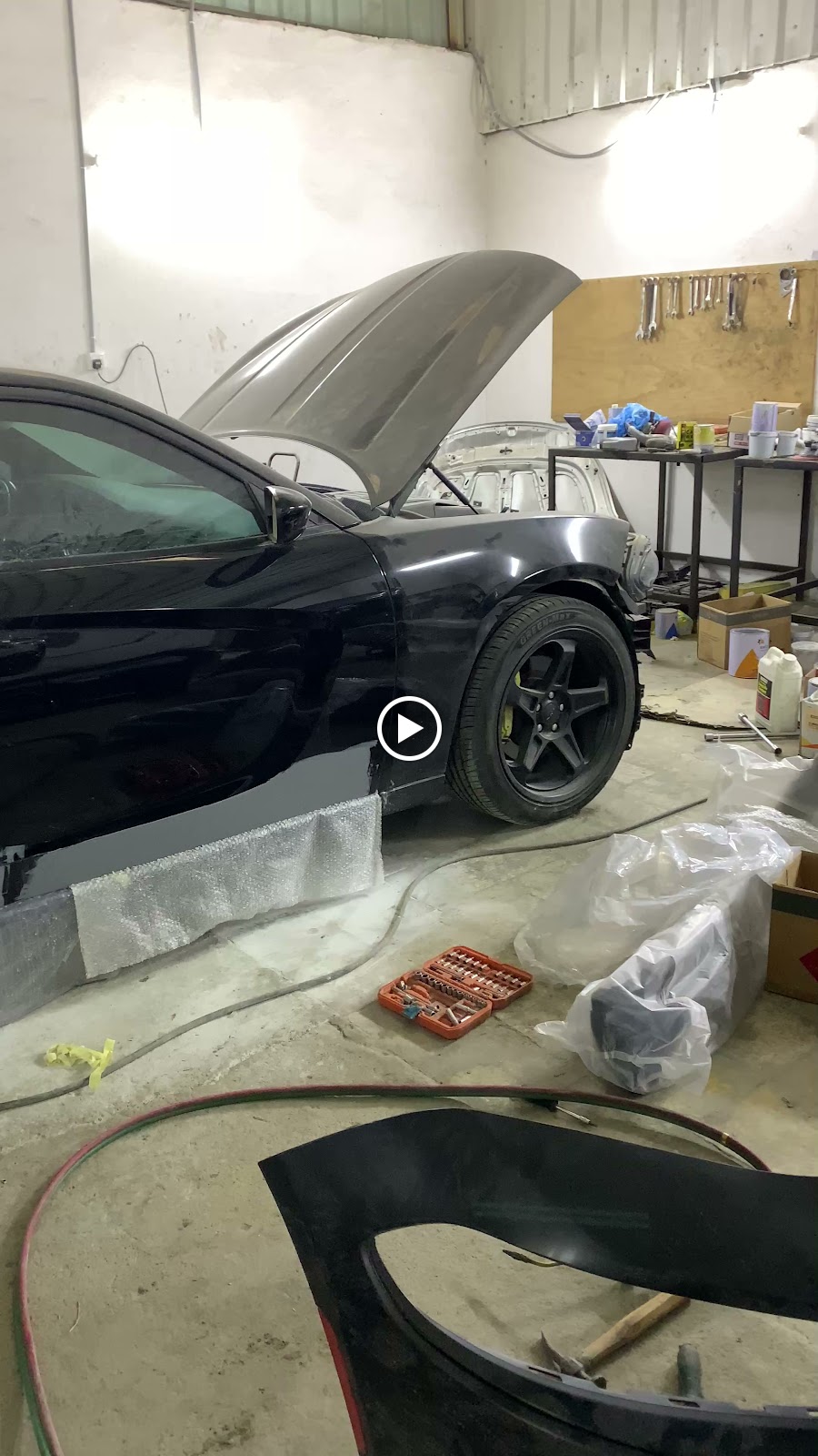 مركز عزّام للسمكرة والبوية - صورة 3