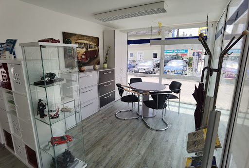 Auto Strasser - Visual