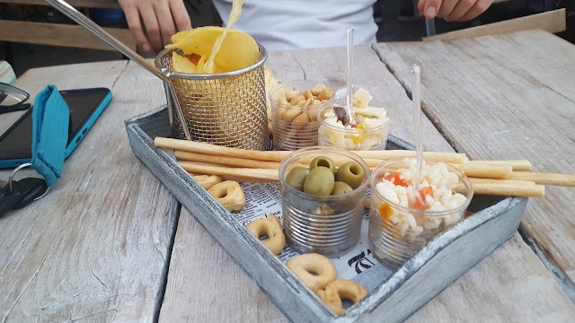 Le Petit Café