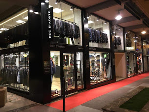 Photo n°33 de DUC D'AOSTE LA BOTTEGA à Saint-Raphaël (Magasin de vêtements pour femmes)