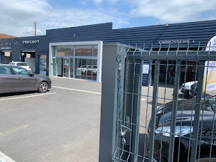 Photo n°4 de PEUGEOT - GARAGE GDM à Surgères (Concessionnaire Peugeot)