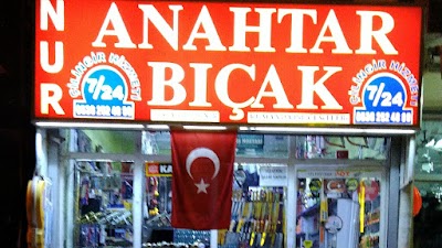 Nur anahtar bıçak