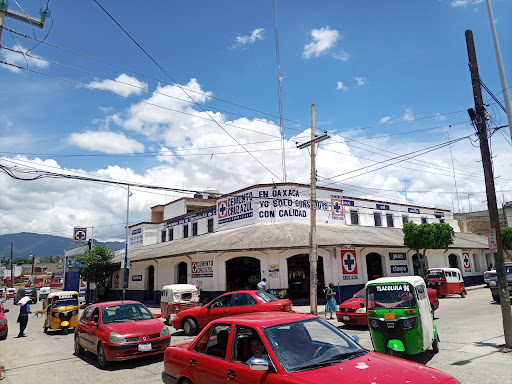 Ferretera Alfa De Tlacolula SA de CV Sucursal