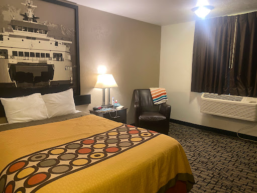 Super 8 by Wyndham Bremerton Gallery - United States
