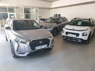 Photo n°3 de Citroën Duffrenaud et Fils SAS à Clermont-l'Hérault (Vendeur de voitures d'occasion)