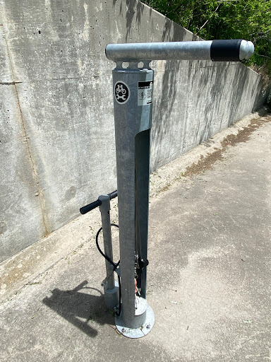Bike repair stand & tools - Thumbnail