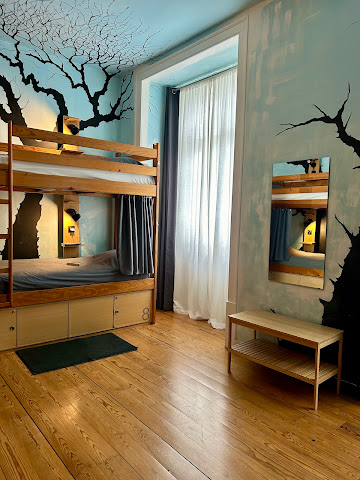 Living Lounge Hostel by null