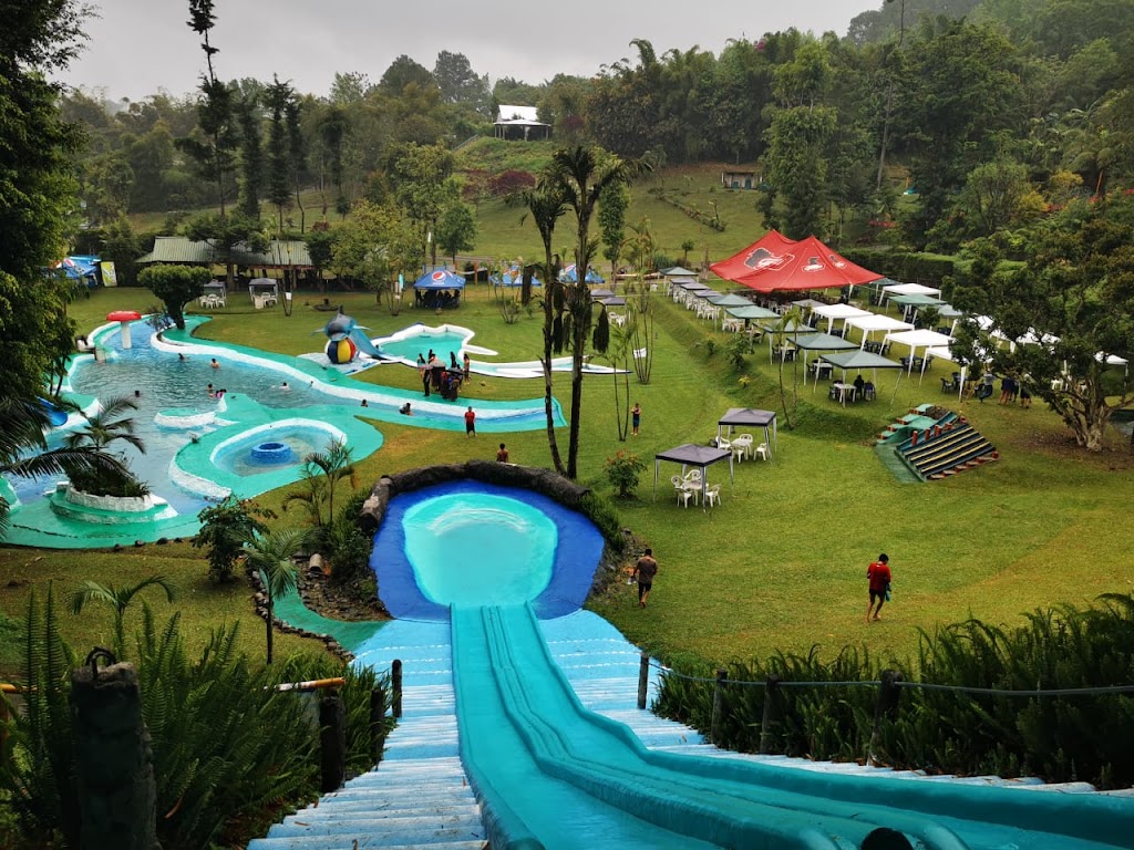 Balneario El Manantial - Balnearios en Guatemala