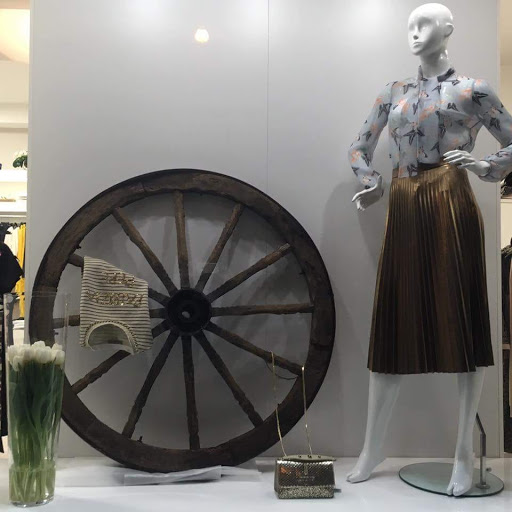 Intimus Abbigliamento Di Silvia Magrì Gallery - Italy