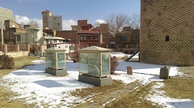 Photos of Se Gonbad