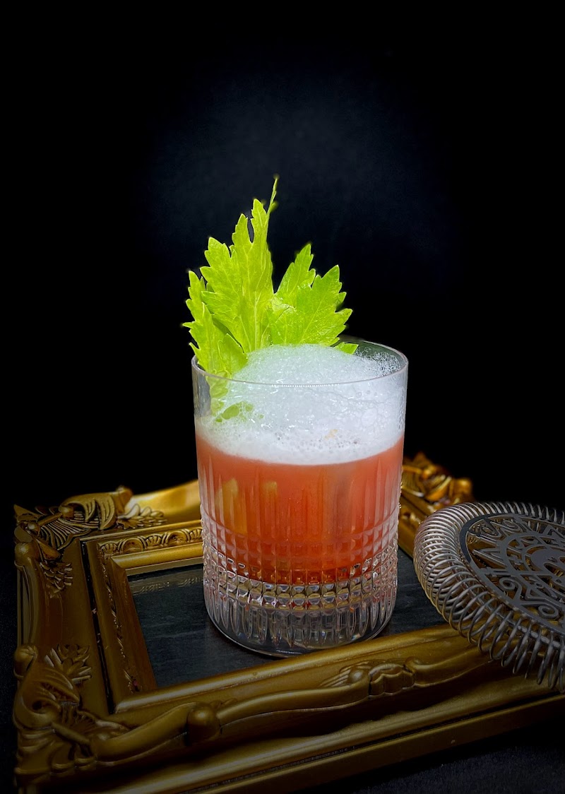 cocktailbar BLUEMOON (カクテルバー ブルームーン)